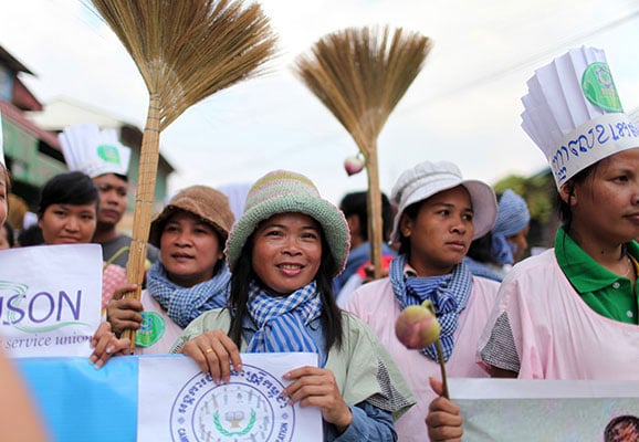 Women demonstrate for labor rights in Phnom Penh, Cambodia (photo credit: Jeff Vize)