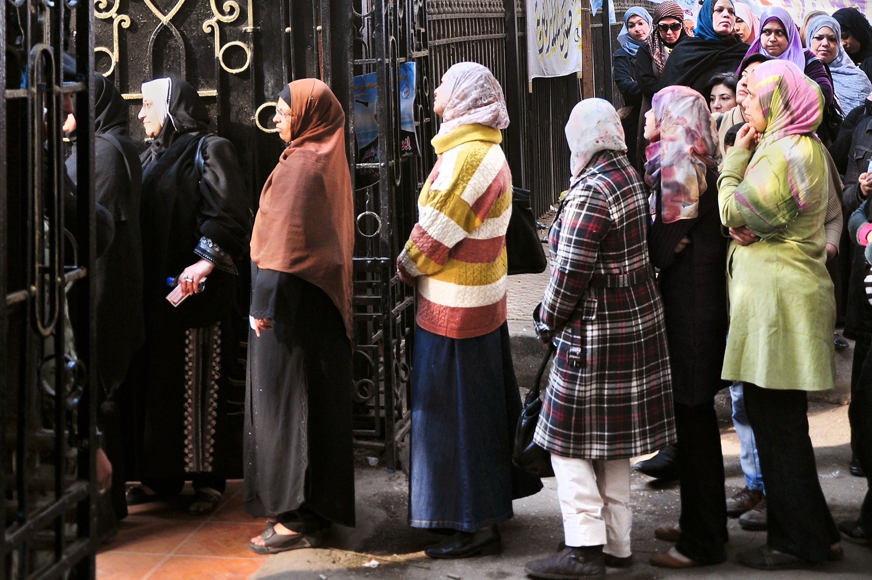 how to adopt gender policies; Egyptian women line up to vote in 2011-2012 parliamentary elections. (Photo Credit: UN Women/Fatma Elzahraa Yassin)