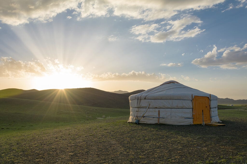 Mongolia’s Draft NPO Laws; Mongolian yurt, ger, in Southern Gobi region at sunset (Photo: Martin Vorel/LibreShot)