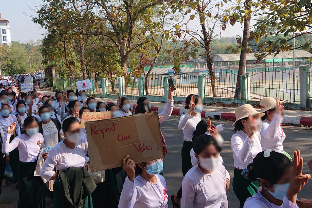 A group of uniformed schoolteachers protesting in Hpa-an on 9 February 2021 (photo credit: wiki commons CC BY-SA 4.0)