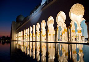 The Sheikh Zayed Mosque in Abu Dhabi, UAE (photo credit: Y. Nakanishi/Flickr)