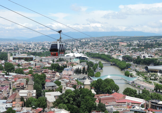 Tbilisi cityscapes with a cable car. (Photo: Katarzyna Javaheri-Szpak/WikiMedia)