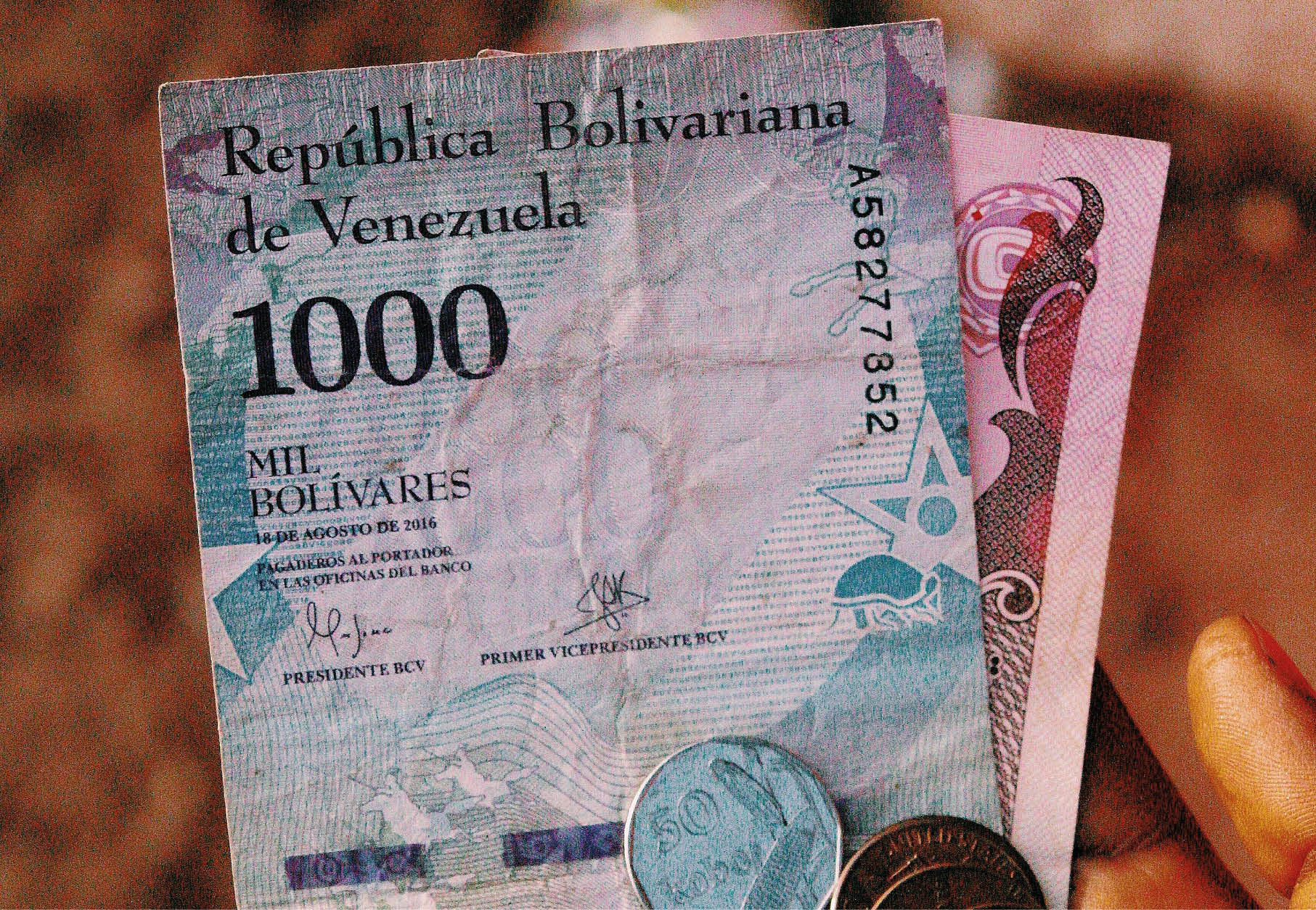 A photo of Venezuelan money