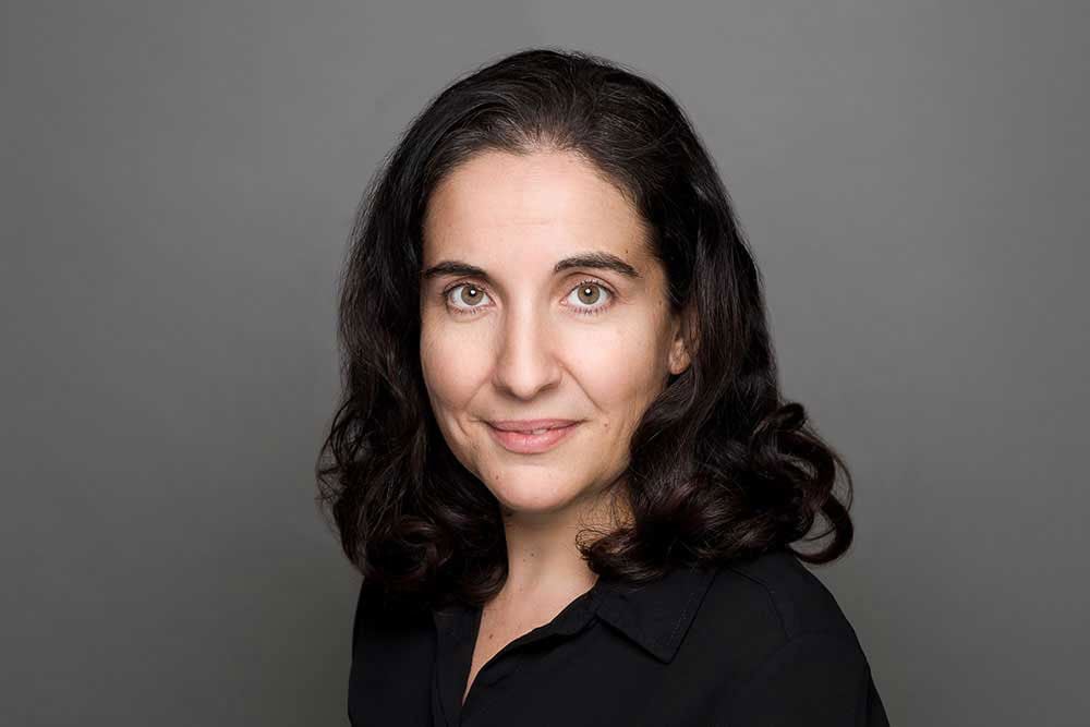 Irene Petras headshot
